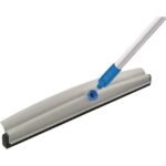 Unger Industrial 1972736 25 in. Lock-On Hooded Foam Floor Squeegee - Image 4